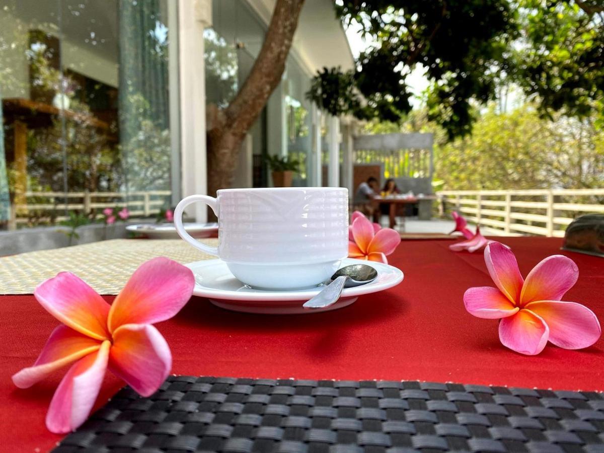 Elegant Hotel Kandy Dış mekan fotoğraf